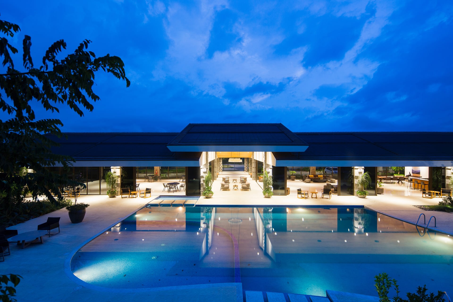 Hotels 2